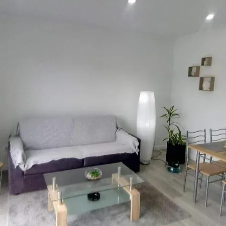 Villa - Sleeps 4 & Free Parking Ribeira Grande