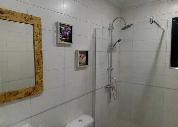 Villa - Sleeps 4 & Free Parking *